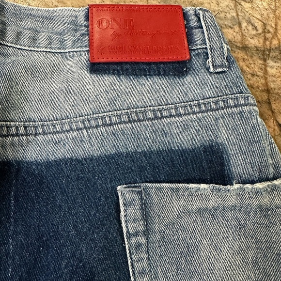 One Teaspoon High Waist Bonita Slim Fit Raw Hem Jean Shorts - Picture 3 of 8